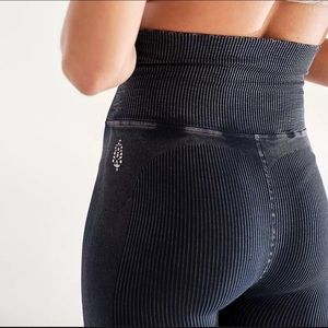 Free People Movement Happiness Runs Leggings M/L